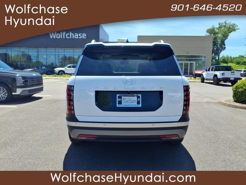 Used 2026 Hyundai Palisade SEL FWD image 4