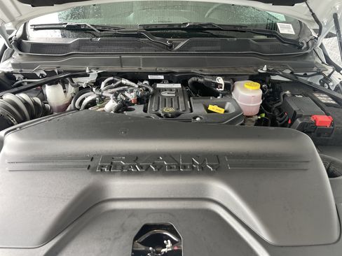 Used 2026 RAM 3500 Big Horn AWD/4WD image 32