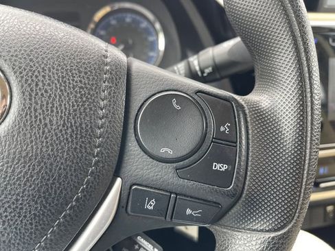 Used 2019 Toyota Corolla LE w/ Body Protection Package FWD image 27