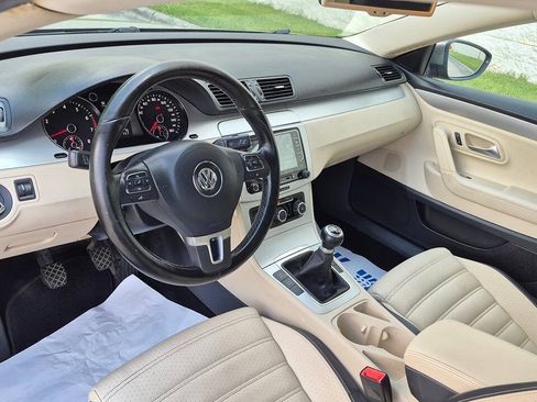 Used 2010 Volkswagen CC Sport FWD image 21