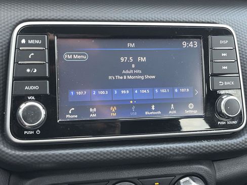 Used 2022 Nissan Kicks S w/ Interior Electronics Package FWD image 19