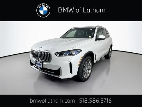 Certified 2024 BMW X5 xDrive40i w/ Premium Package AWD/4WD image 1