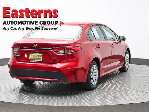 Used 2020 Toyota Corolla LE FWD image 5