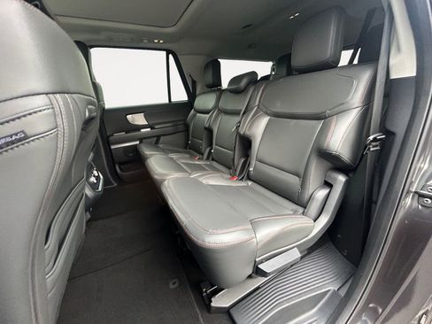 Used 2025 Ford Expedition Max Active AWD/4WD image 12