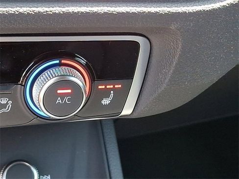 New 2025 Audi Q3 2.0T Premium Plus w/ Premium Plus Package image 18