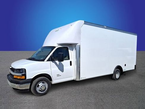 New 2026 Chevrolet Express 4500 w/ Power Convenience Package RWD image 3