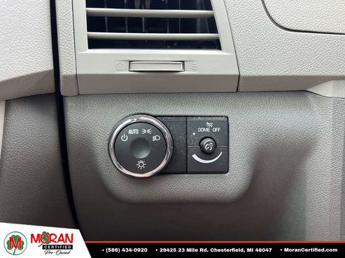Used 2012 Chevrolet Traverse LT FWD image 26