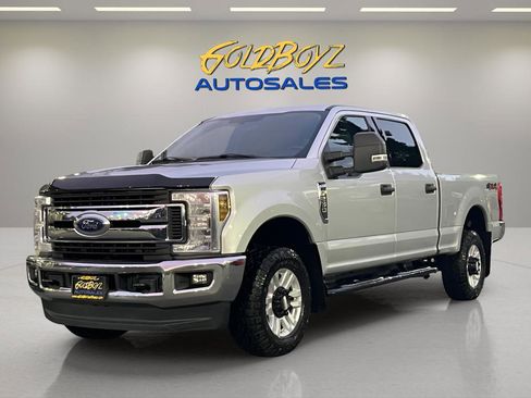 Used 2018 Ford F250 XLT w/ XLT Value Package image 8