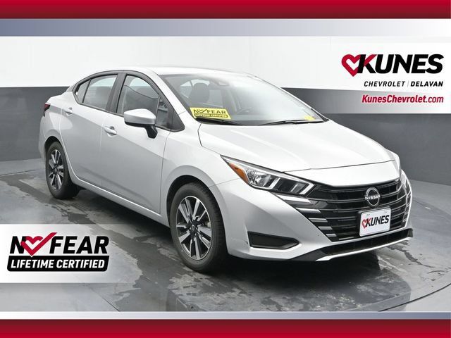 Used 2024 Nissan Versa SV FWD image 1