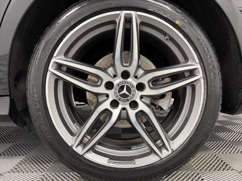Used 2019 Mercedes-Benz E 300 4MATIC w/ Premium 1 Package image 39