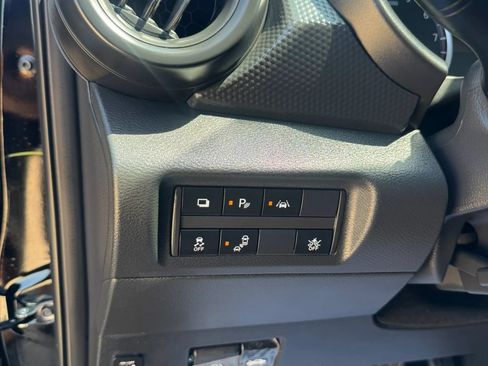 Used 2023 Nissan Kicks S w/ Interior Electronics Package FWD image 22