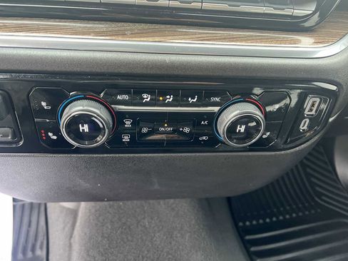 Used 2025 Chevrolet Silverado 3500 LT w/ All Star Edition image 27