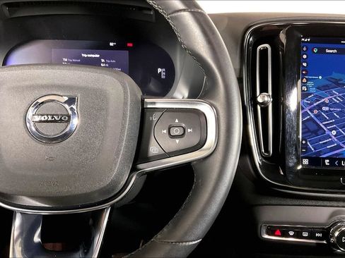 Used 2023 Volvo XC40 Recharge Ultimate AWD/4WD image 19