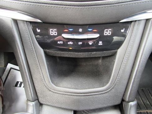 Certified 2019 Cadillac XT5 Luxury FWD image 22