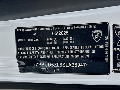 Used 2025 Lamborghini Urus SE image 33