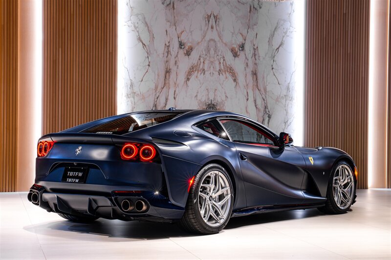 Used 2018 Ferrari 812 Superfast RWD image 3