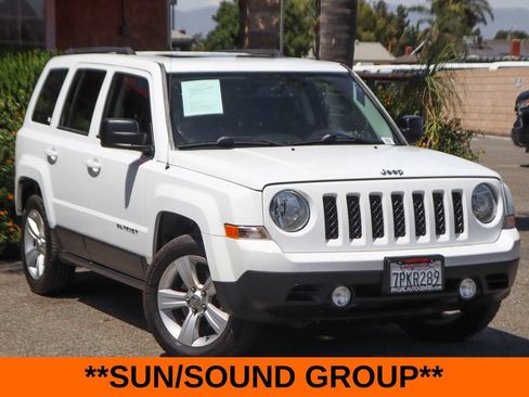 Used 2016 Jeep Patriot Latitude w/ Sun/Sound Group FWD image 2