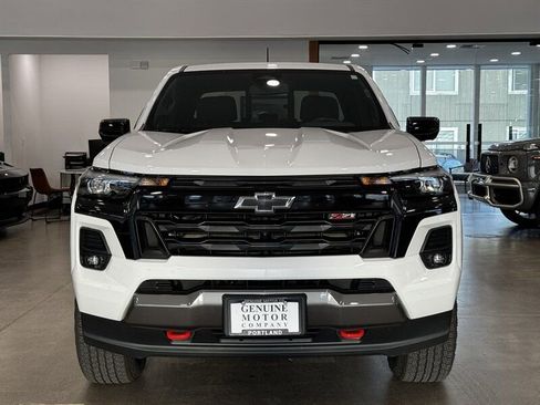 Used 2024 Chevrolet Colorado Z71 w/ Z71 Convenience Package 2 image 2