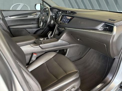 Used 2022 Cadillac XT5 Premium Luxury FWD image 26