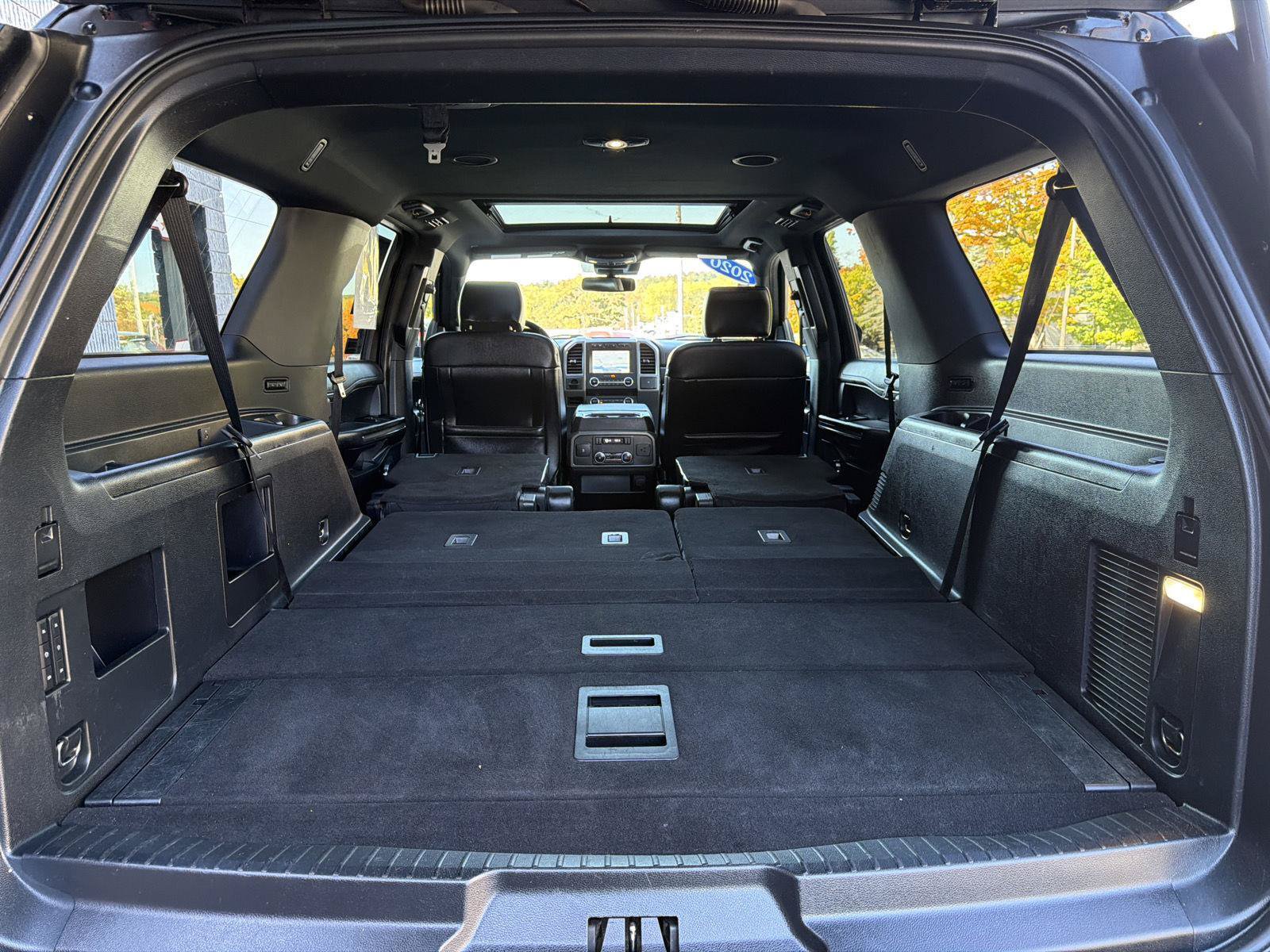 Used 2020 Ford Expedition Max XLT w/ Equipment Group 202A AWD/4WD image 25