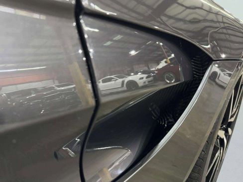 Used 2019 Aston Martin V8 Vantage Coupe image 22