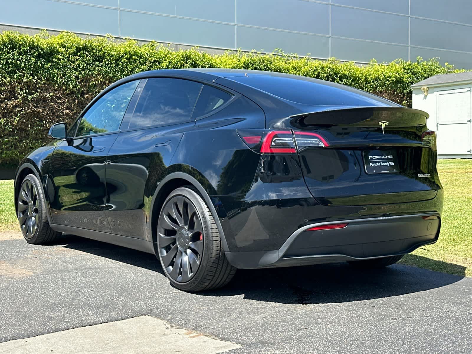 Used 2022 Tesla Model Y Performance AWD/4WD image 3