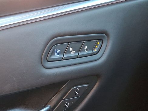 Used 2022 Cadillac Escalade ESV Sport Platinum image 29