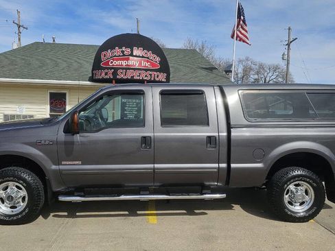 Used 2003 Ford F250 Lariat image 3