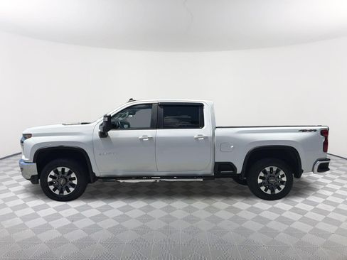Certified 2021 Chevrolet Silverado 2500 LT w/ All Star Edition AWD/4WD image 2