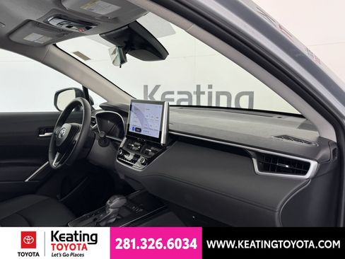 Certified 2026 Toyota Corolla Cross XLE FWD image 23