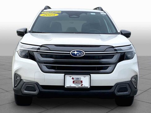 Used 2025 Subaru Forester Limited AWD/4WD image 4