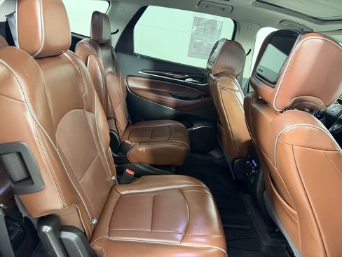 Used 2018 Buick Enclave Avenir w/ Avenir Technology Package FWD image 26