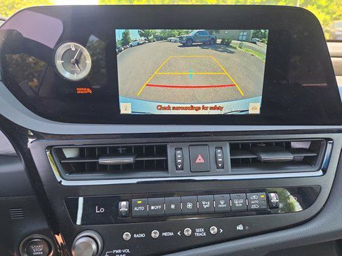 Certified 2025 Lexus ES 350 w/ Premium Package FWD image 27