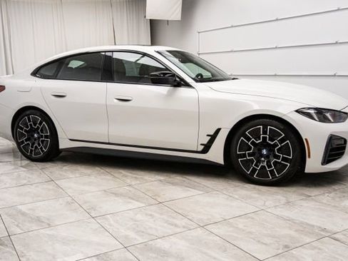 Used 2025 BMW 430i xDrive w/ M Sport Package AWD/4WD image 2