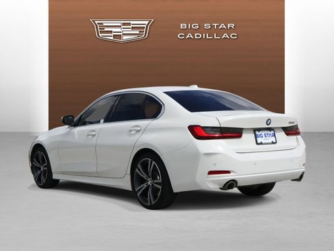 Used 2024 BMW 330i Sedan w/ Convenience Package image 3