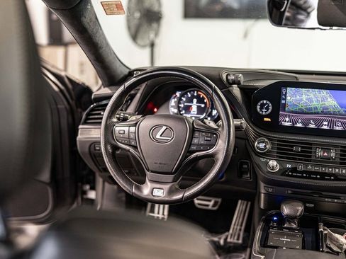 Used 2022 Lexus LS 500 F Sport w/ Accessory Package (Z1) image 38