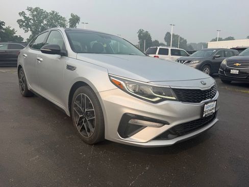 Used 2020 Kia Optima SE FWD image 4