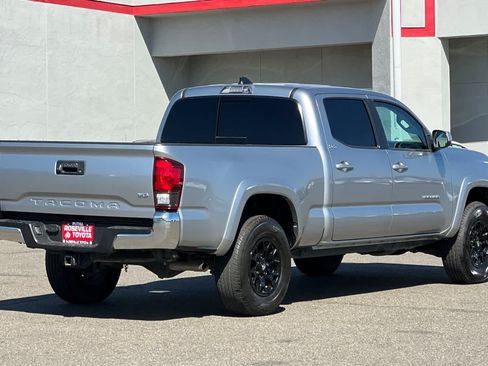 Certified 2022 Toyota Tacoma SR5 RWD image 2