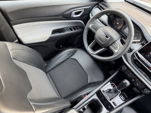 Used 2022 Jeep Compass Latitude image 15