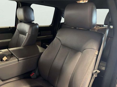 Used 2013 Ford F150 XLT w/ XLT Chrome Pkg image 10