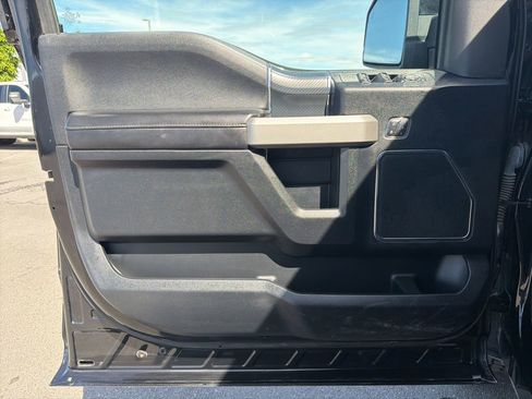 Used 2018 Ford F150 Lariat w/ Equipment Group 502A Luxury image 6