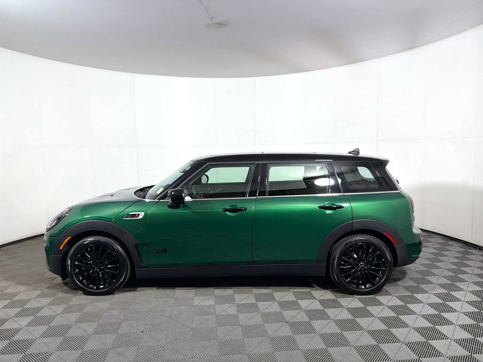 Used 2024 MINI Cooper Clubman S AWD/4WD image 4