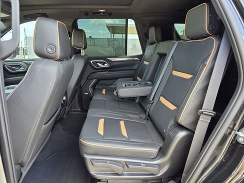 Used 2023 GMC Yukon AT4 w/ Technology Package image 17