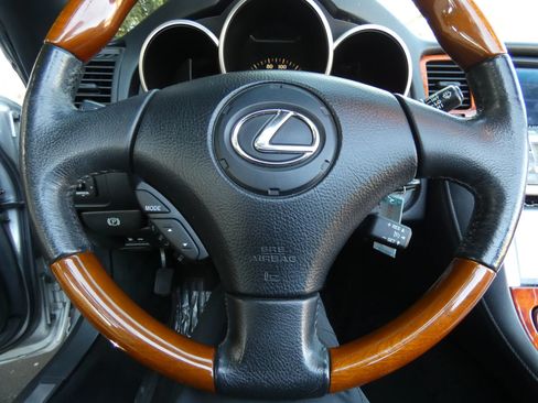 Used 2006 Lexus SC 430 Convertible RWD image 54