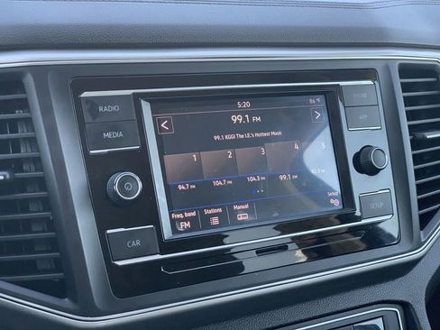 Used 2018 Volkswagen Atlas S FWD image 10