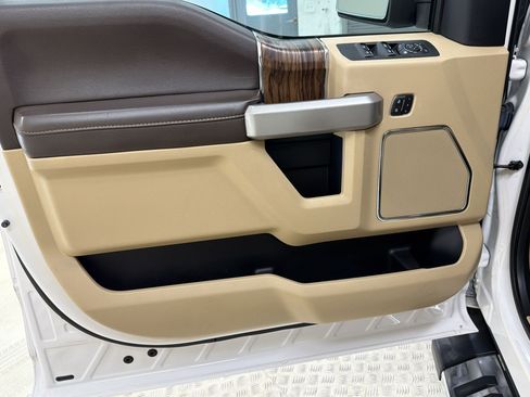 Used 2018 Ford F150 Lariat AWD/4WD image 12