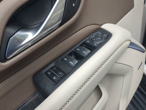 Used 2024 GMC Yukon XL Denali w/ Advanced Technology Package AWD/4WD image 14