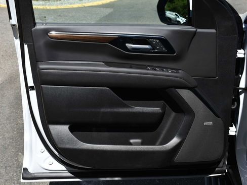 New 2026 Chevrolet Suburban High Country AWD/4WD image 27