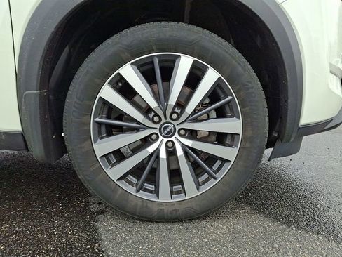 Used 2022 Nissan Pathfinder Platinum w/ Cargo Package image 8