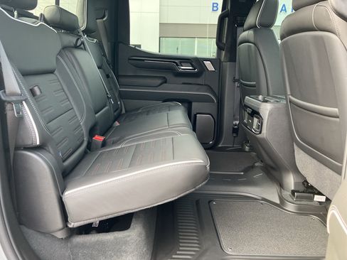 Used 2025 GMC Sierra 1500 AT4X AWD/4WD image 36